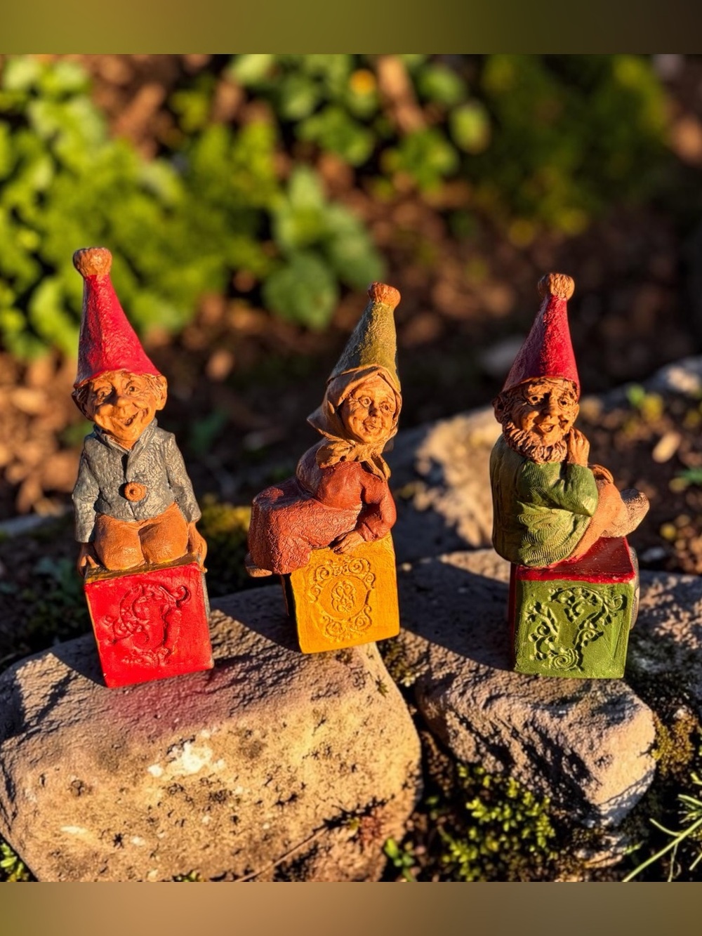 TOM CLARK 1989 CHRISTMAS JOY GNOME FIGURINES SET OF 3 CAIRN STUDIO